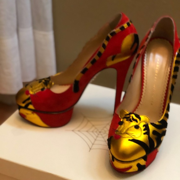 Charlotte Olympia Shoes - Charlotte Olympia dolly heals